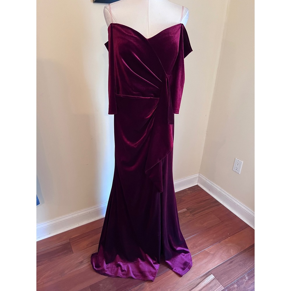 JJ's House Mileja Cabernet Velvet Off Shoulder Maxi Dress Ruffle Gown 10‎ - Picture 3 of 10